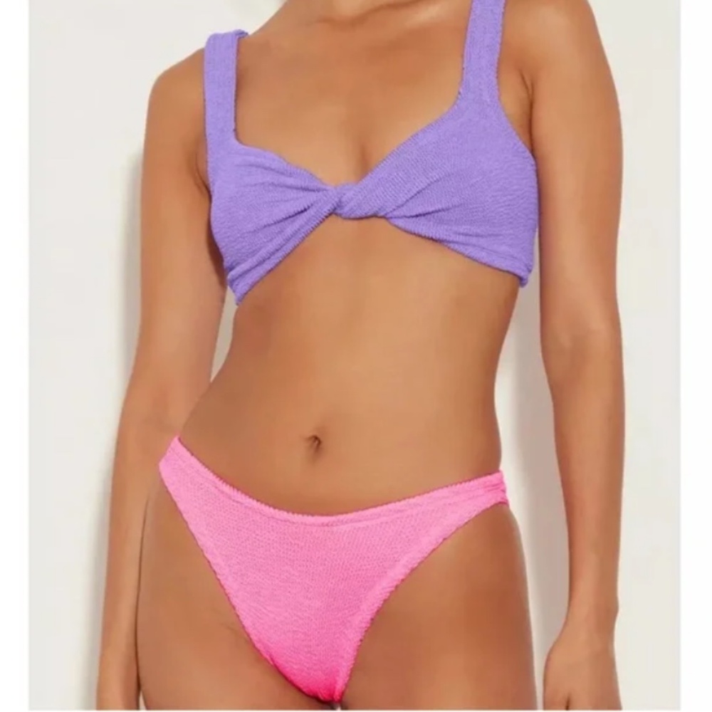 Hunza G NWT Twist Front Bikini